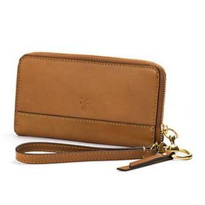 NWT Frye Ilana Harness Phone Wallet